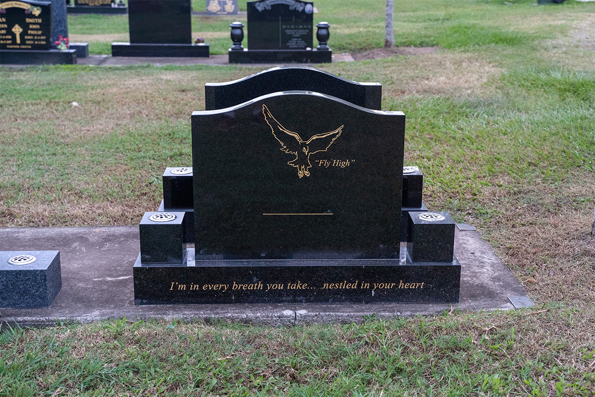 Lawn Beam Cemetery Serpentine Headstone